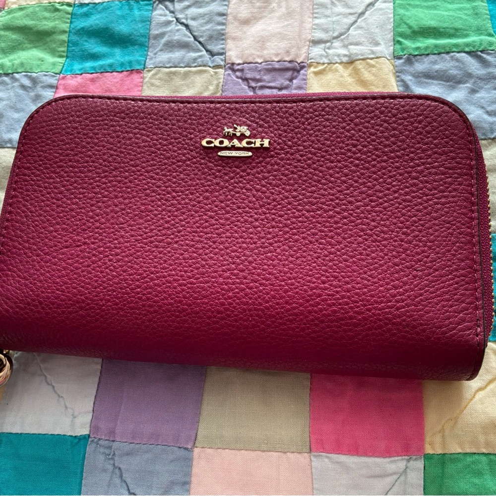 Coach Pebbled Leather Zip Wallet - Burgundy with Gold Logo